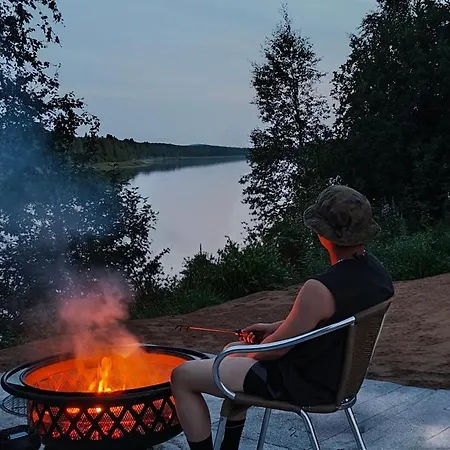 Full Cottage, Pay Per Rooms, 1-5Persons 1Room, 6-9Persons 2Rooms, 9-13Persons 3Rooms * Rovaniemi