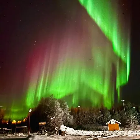 Full Cottage, Pay Per Rooms, 1-5Persons 1Room, 6-9Persons 2Rooms, 9-13Persons 3Rooms Lägenhet