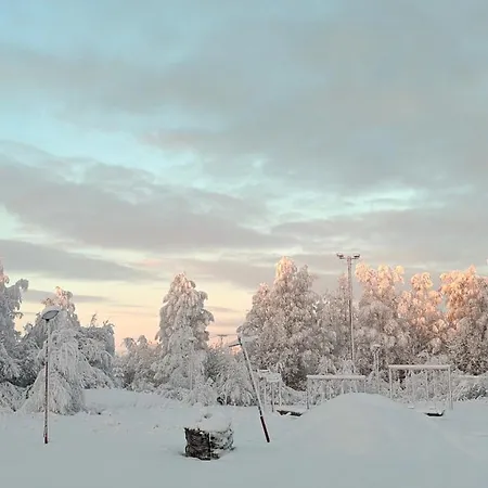 Lägenhet Full Cottage, Pay Per Rooms, 1-5Persons 1Room, 6-9Persons 2Rooms, 9-13Persons 3Rooms Rovaniemi