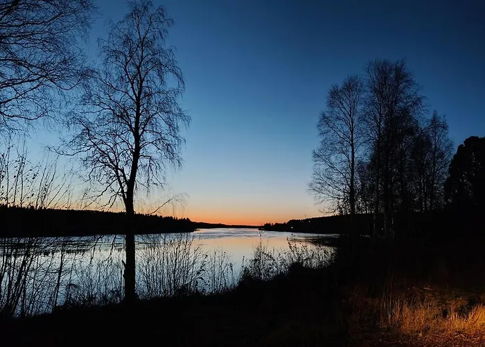 For Small Group Or Up To 14 Persons, Three 罗瓦涅米